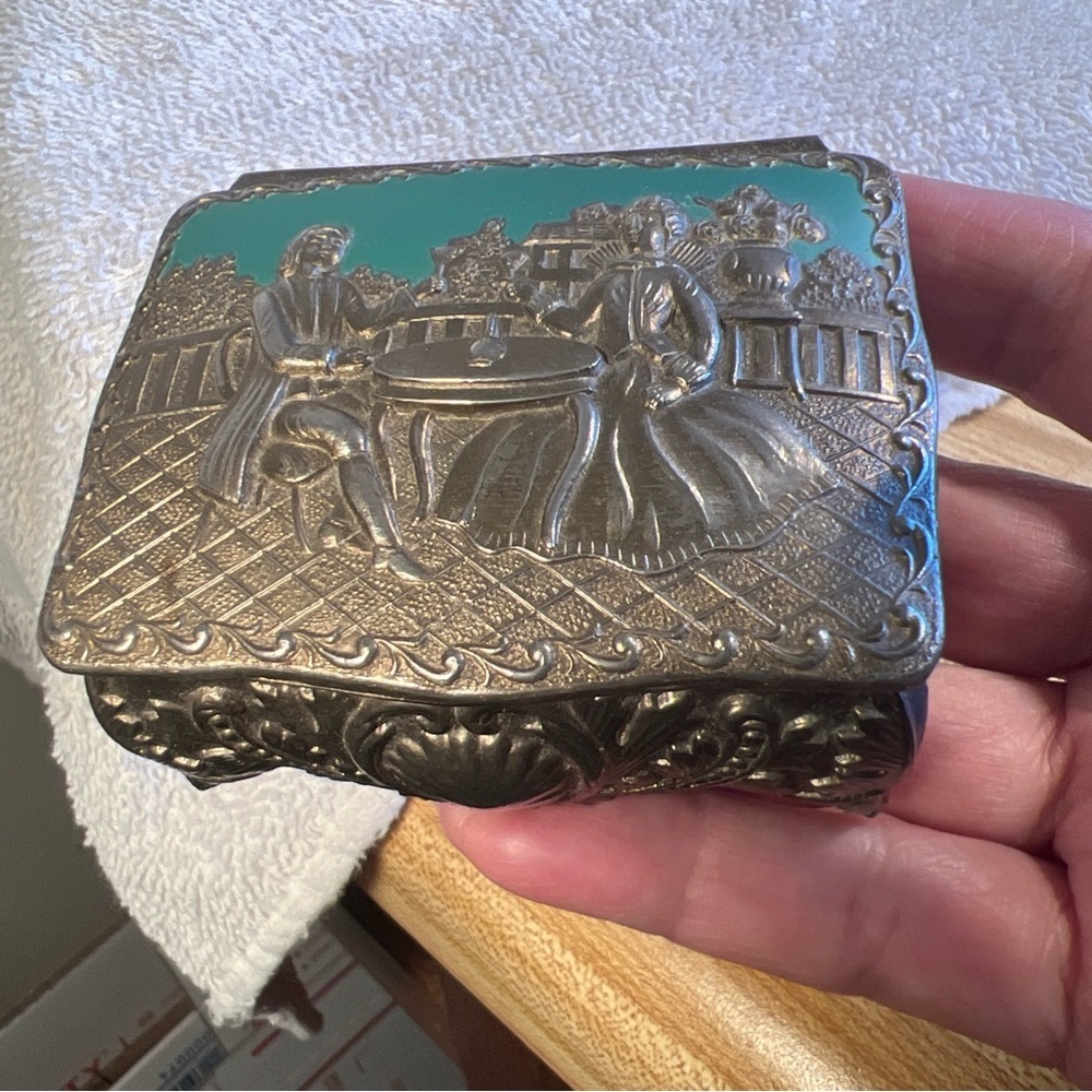 SMALL SILVER PLATED JEWELRY TRINKET RING BOX